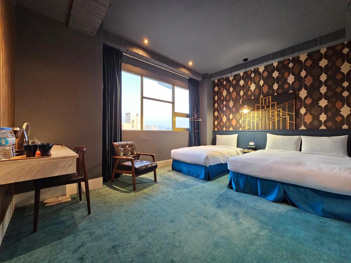 Modern Inn Тайджун Екстериор снимка