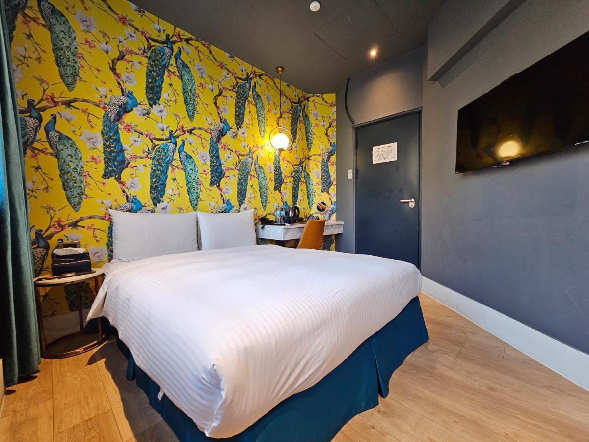 Modern Inn Тайджун Екстериор снимка