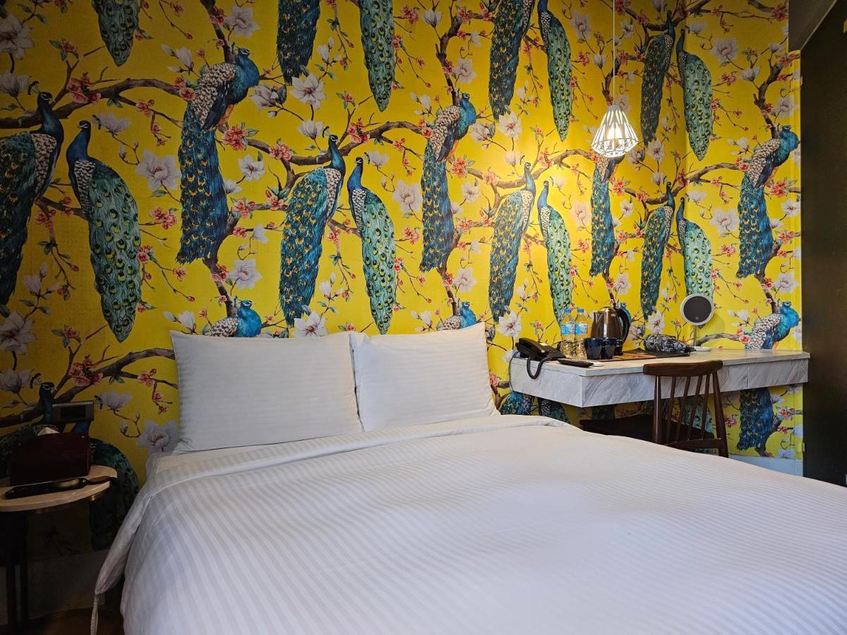 Modern Inn Тайджун Екстериор снимка