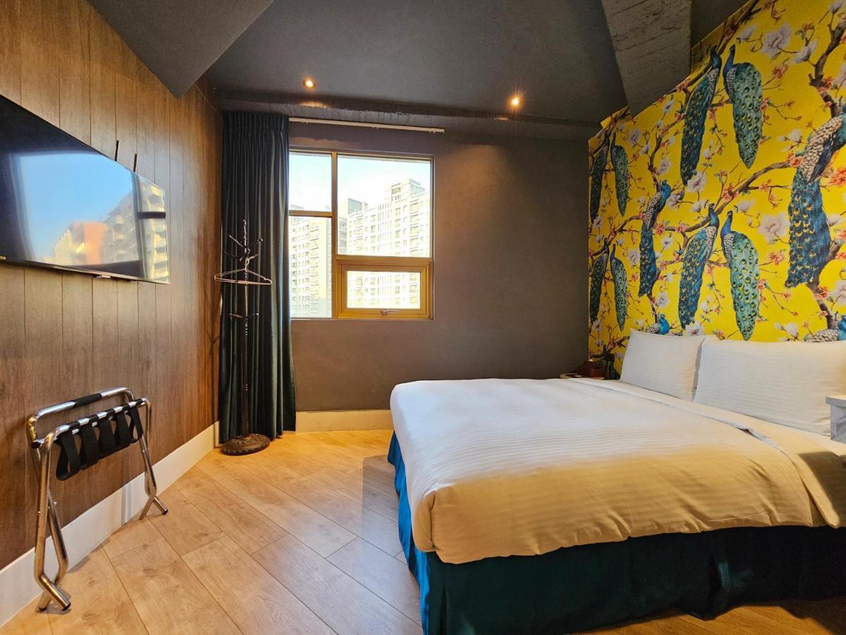 Modern Inn Тайджун Екстериор снимка